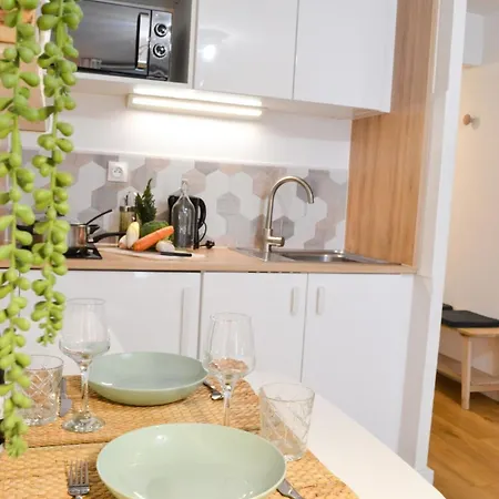 Apartment Le Charles - Terrasse Et Coeur De Montpellier